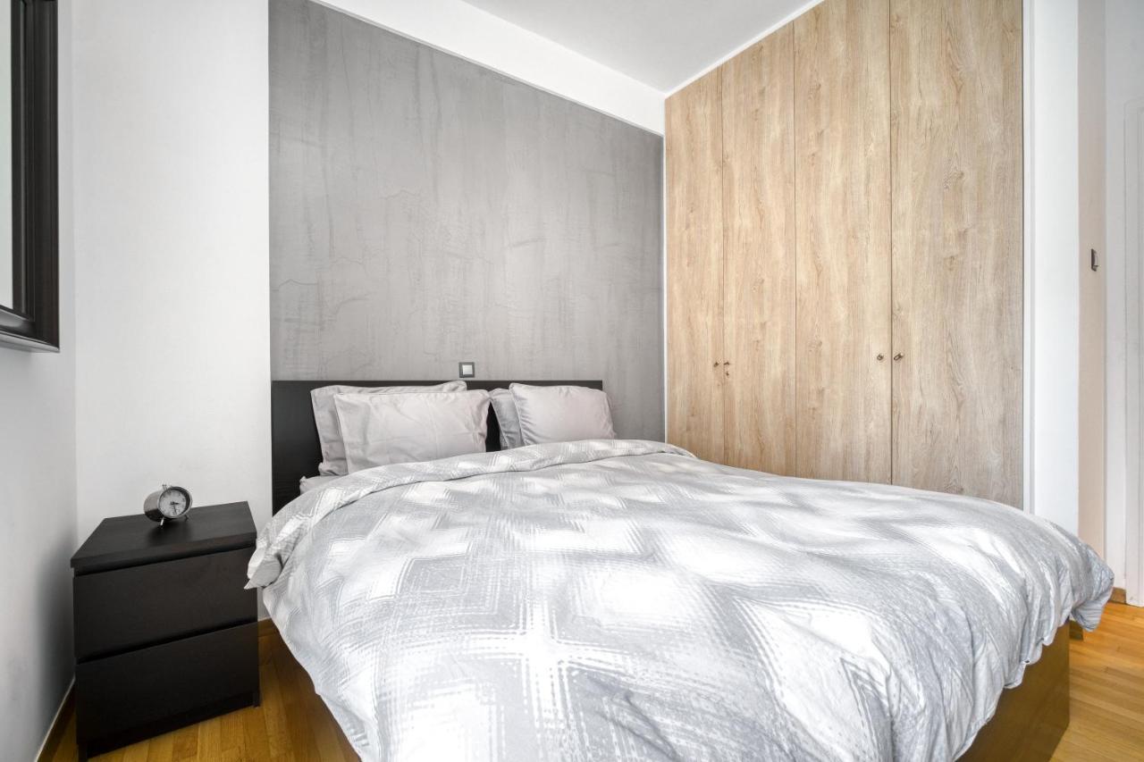 Delightful Stylish Two Bedroom Condo In Hip Area Of Central Αθήνα Εξωτερικό φωτογραφία