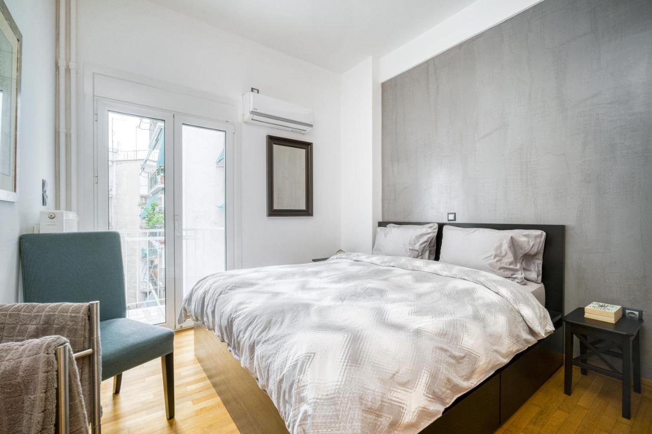 Delightful Stylish Two Bedroom Condo In Hip Area Of Central Αθήνα Εξωτερικό φωτογραφία