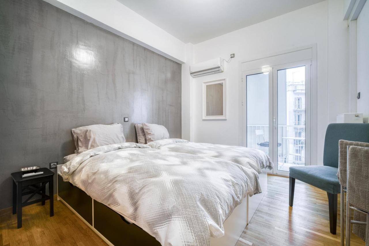 Delightful Stylish Two Bedroom Condo In Hip Area Of Central Αθήνα Εξωτερικό φωτογραφία